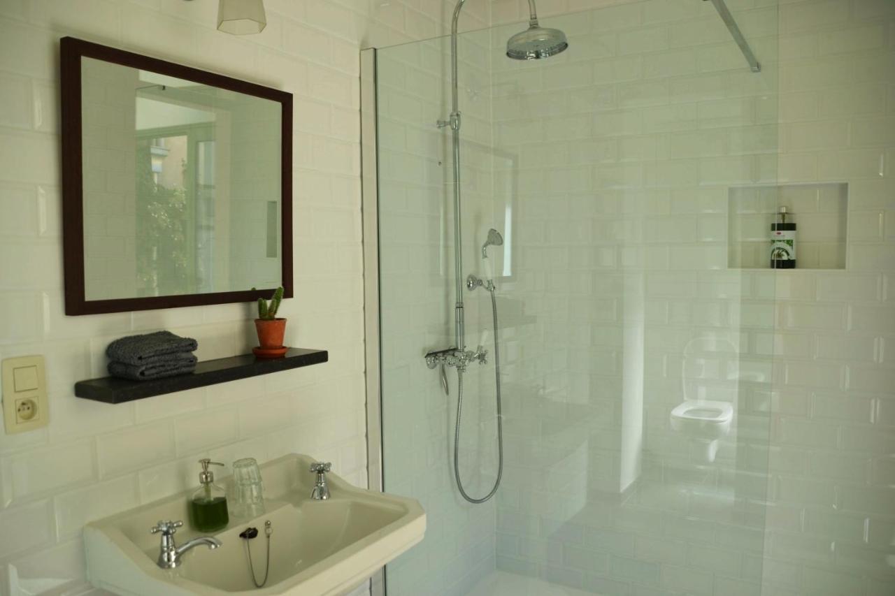 Quiet Apartment In Antwerp Near Parc - B&B Intermezzo - Business & Leisure Buitenkant foto
